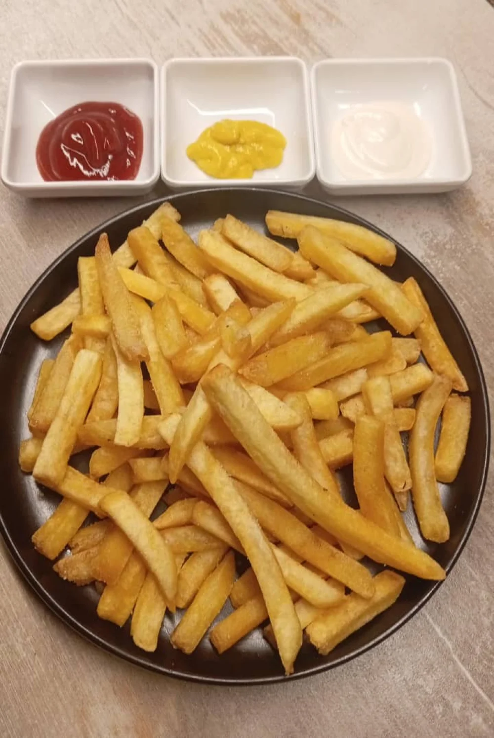 RACIÓN DE PAPAS FRITAS